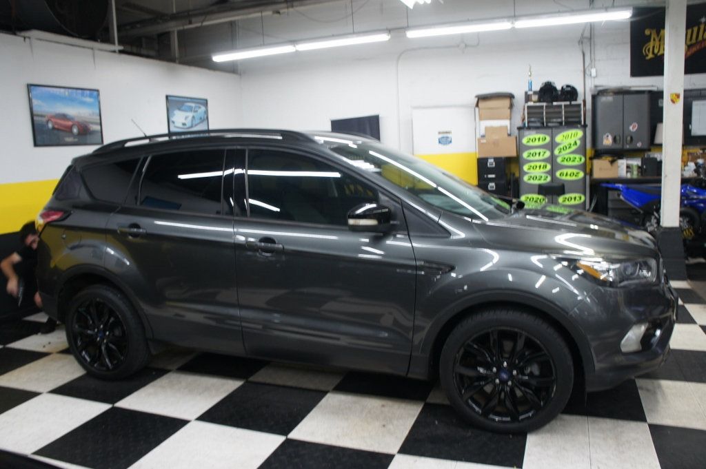 2017 Ford Escape Titanium - 22767593 - 10