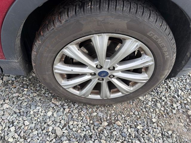 2017 Ford Escape Titanium 4WD - 22975121 - 14