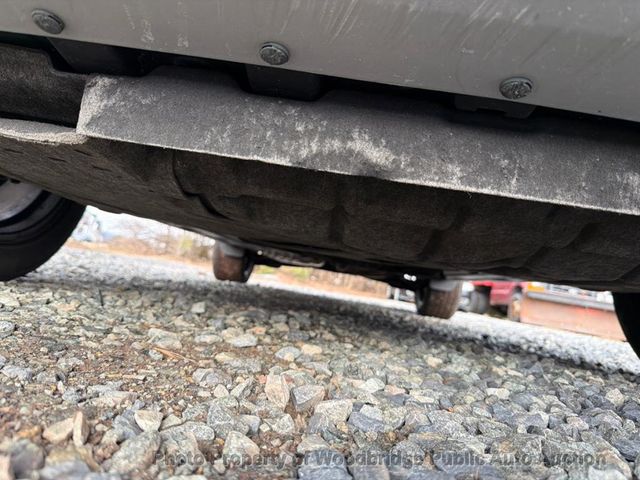 2017 Ford Escape Titanium 4WD - 22975121 - 17