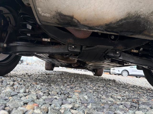 2017 Ford Escape Titanium 4WD - 22975121 - 19