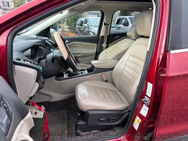 2017 Ford Escape Titanium 4WD - 22975121 - 6