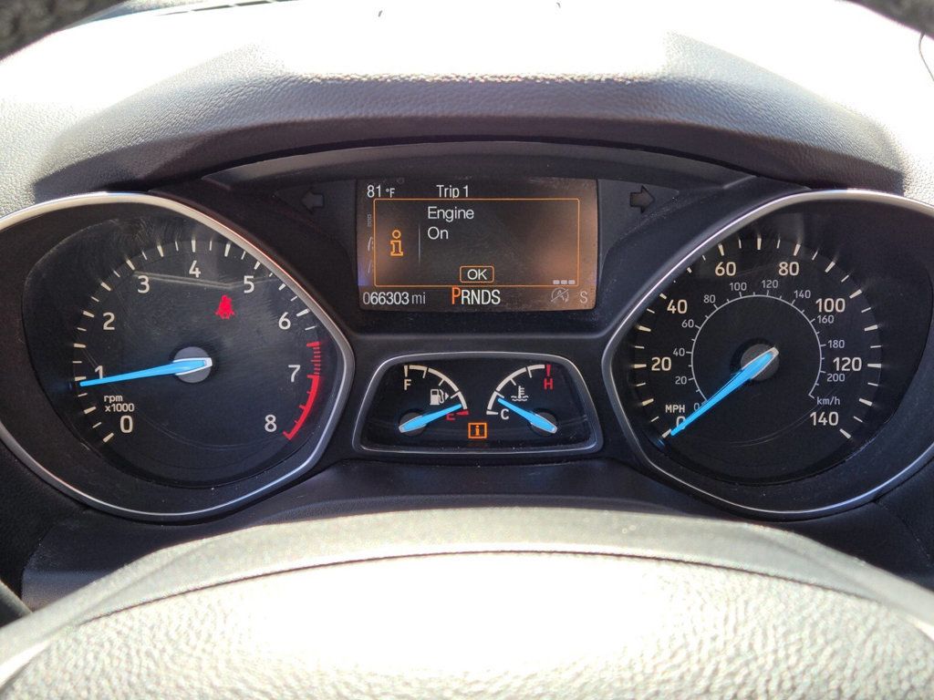 2017 Ford Escape Titanium 4WD - 22933240 - 15