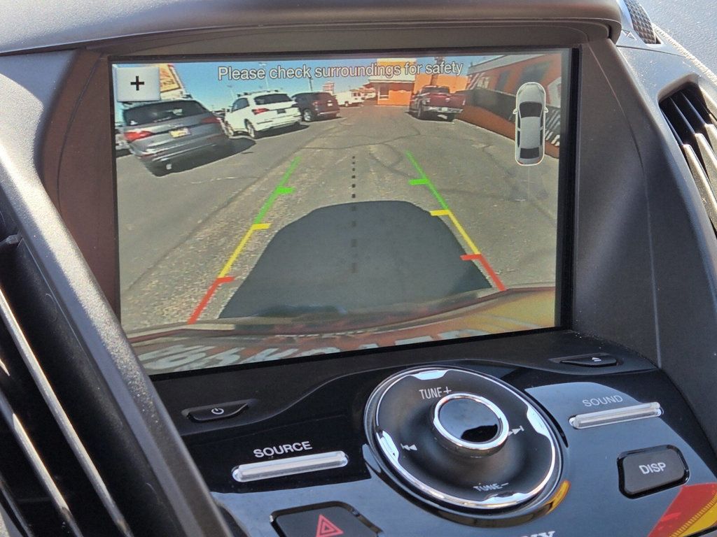 2017 Ford Escape Titanium 4WD - 22933240 - 17