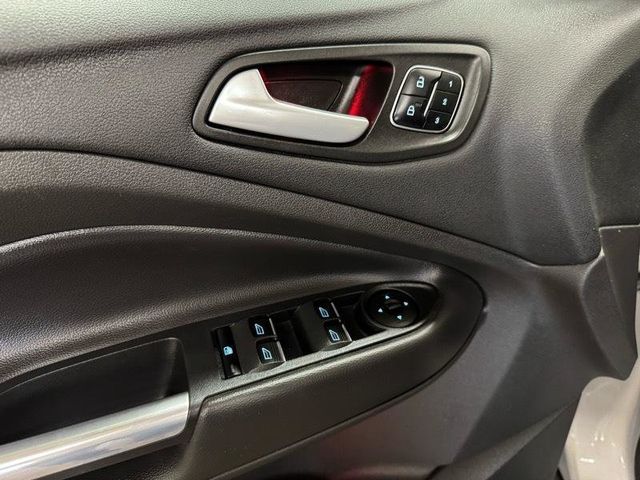 2017 Ford Escape Titanium 4WD - 23002012 - 11