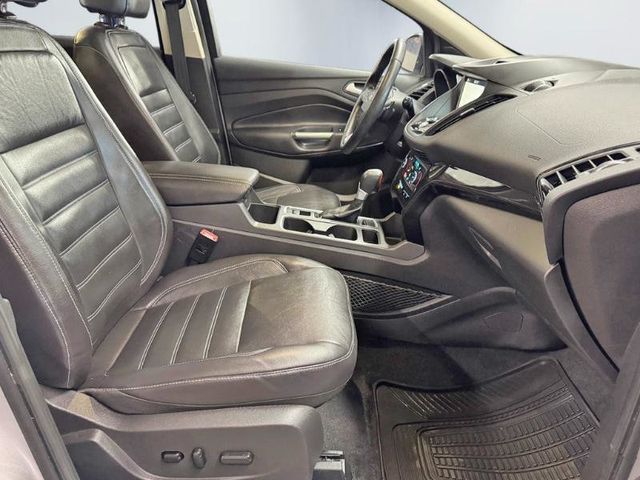 2017 Ford Escape Titanium 4WD - 23002012 - 21