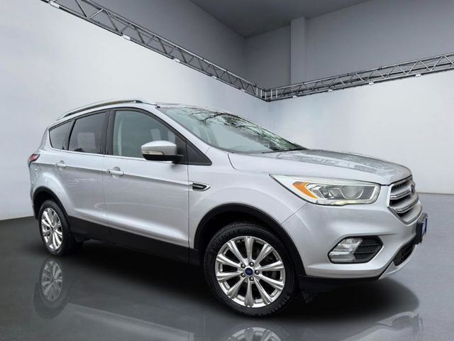 2017 Ford Escape Titanium 4WD - 23002012 - 24