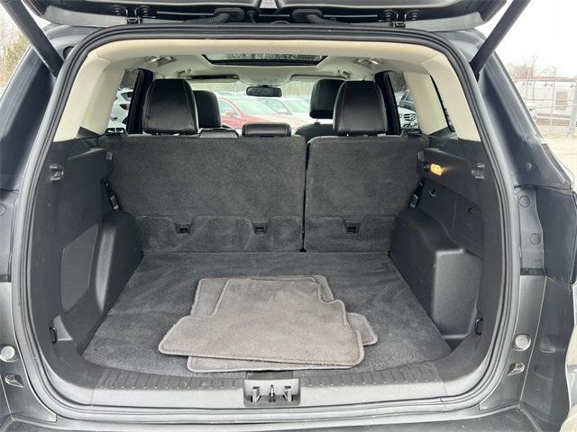 2017 Ford Escape Titanium 4WD - 22969503 - 15