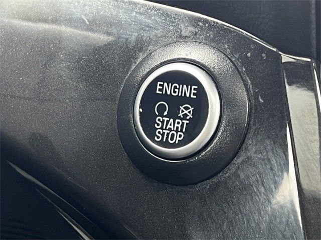 2017 Ford Escape Titanium 4WD - 22969503 - 27