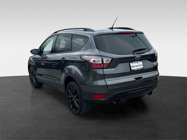 2017 Ford Escape Titanium 4WD - 22969503 - 2