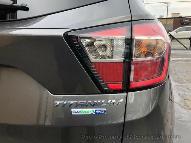 2017 Ford Escape Titanium 4WD - 20458271 - 9