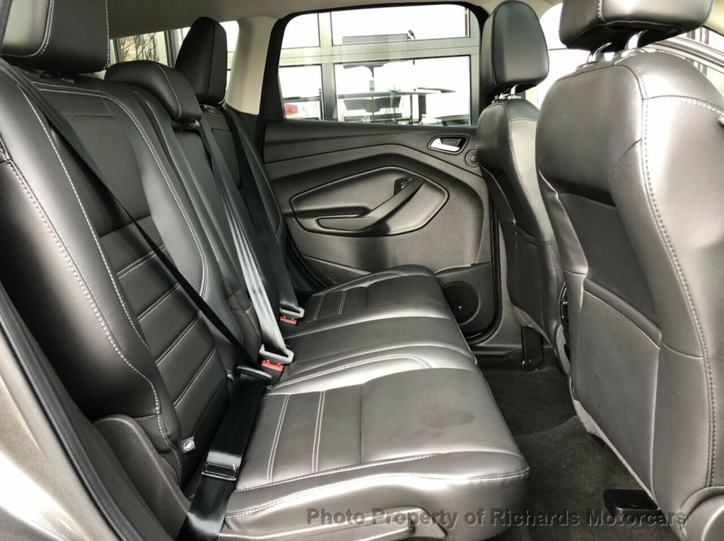 2017 Ford Escape Titanium 4WD - 20458271 - 21