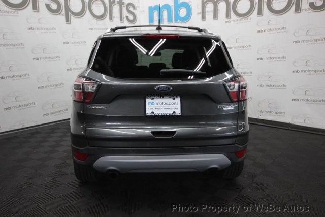 2017 Ford Escape Titanium 4WD - 22489203 - 3