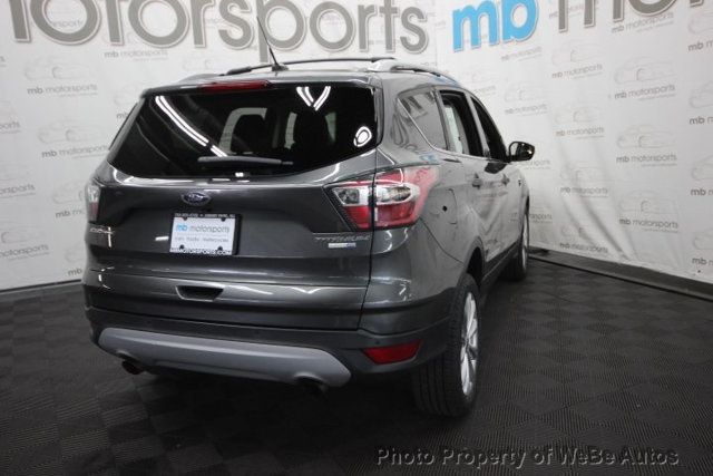 2017 Ford Escape Titanium 4WD - 22489203 - 4