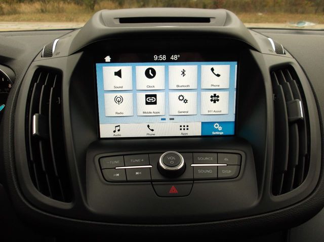 2017 Ford ESCAPE  SE LEATHER ONE OWNER  LEATHER INTERIOR  PANORAMIC MOONROOF  BLIND SPOT - 19348629 - 21