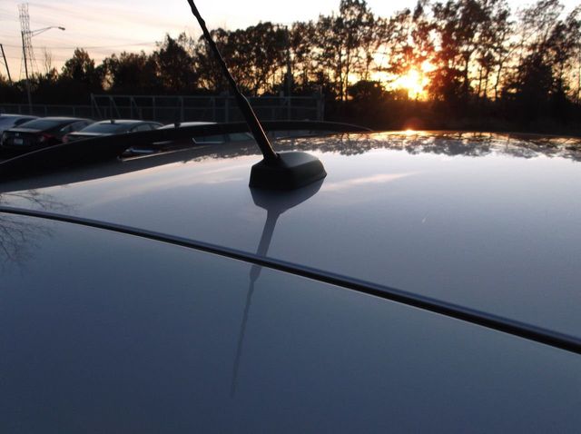 2017 Ford ESCAPE  SE LEATHER ONE OWNER  LEATHER INTERIOR  PANORAMIC MOONROOF  BLIND SPOT - 19348629 - 34