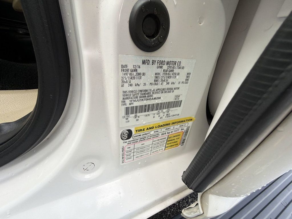 Ford Expedition Limited 4x2 photo 25