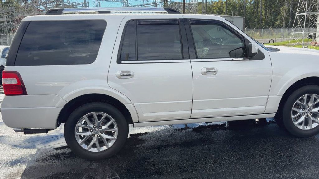 Ford Expedition Limited 4x2 photo 9