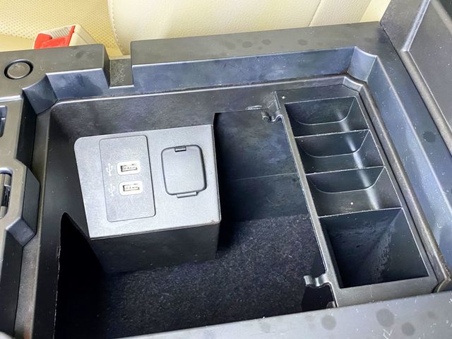 2017 Ford Expedition Limited 4x4 - 22982348 - 38