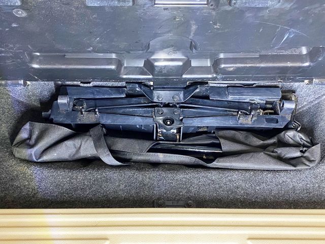 2017 Ford Expedition Limited 4x4 - 22982348 - 61