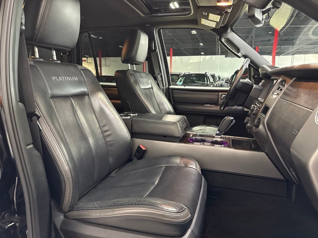 2017 Ford Expedition Platinum 4x4 - 23070064 - 31