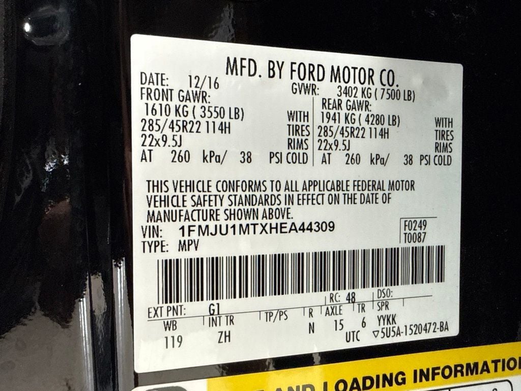 2017 Ford Expedition Platinum 4x4 - 23070064 - 34