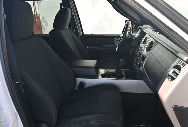 2017 Ford Expedition XLT - 22917439 - 14