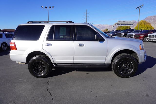 2017 Ford Expedition XLT - 22935831 - 11