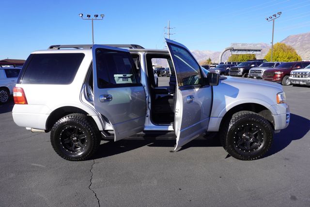 2017 Ford Expedition XLT - 22935831 - 26