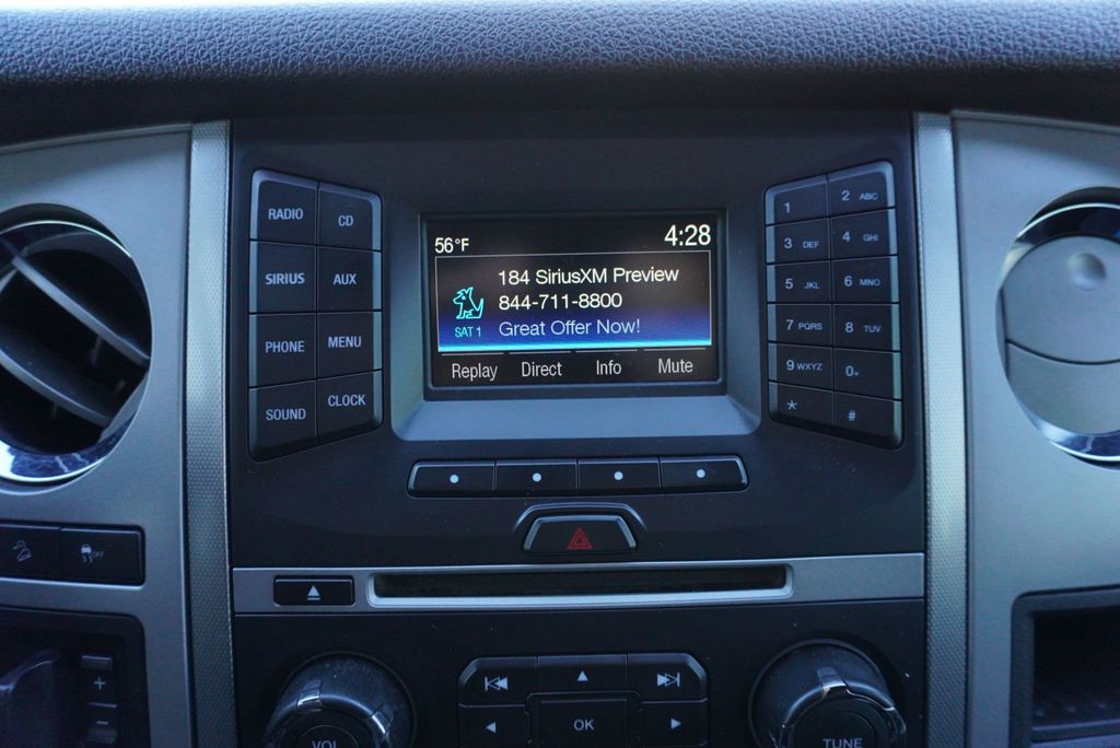 2017 Ford Expedition XLT - 22935831 - 33