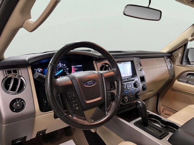 2017 Ford Expedition XLT 4x2 - 23011243 - 10