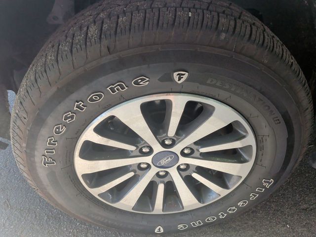 2017 Ford Expedition XLT 4x4 - 23023531 - 9