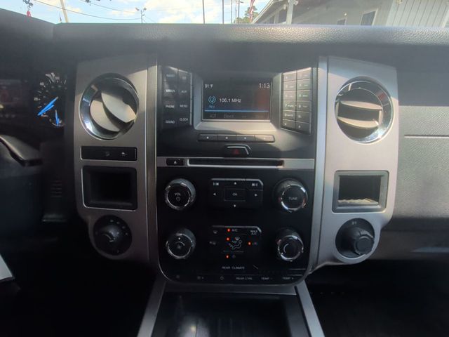 2017 Ford Expedition XLT 4x4 - 23023531 - 16