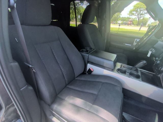 2017 Ford Expedition XLT 4x4 - 23023531 - 19