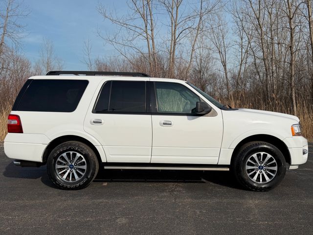 2017 Ford Expedition XLT 4x4 - 23003639 - 14