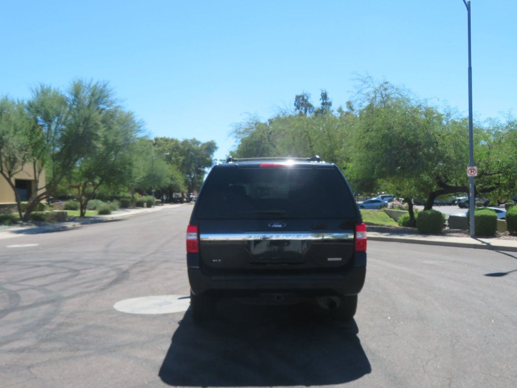 Ford Expedition EL photo 12