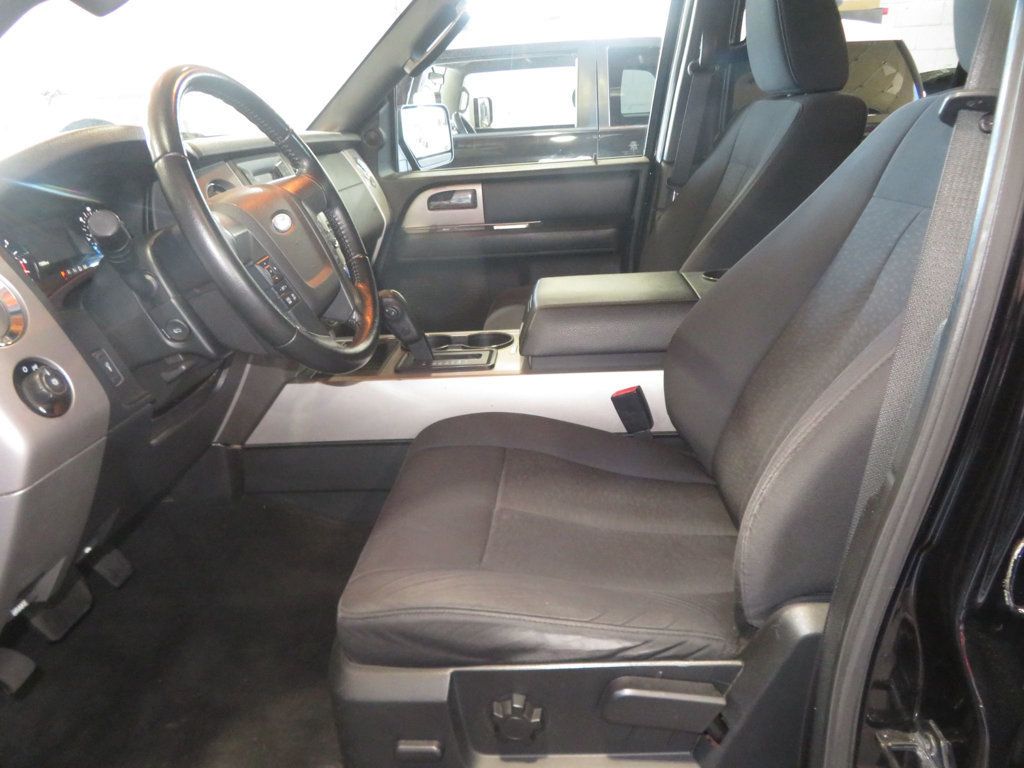 Ford Expedition EL photo 18