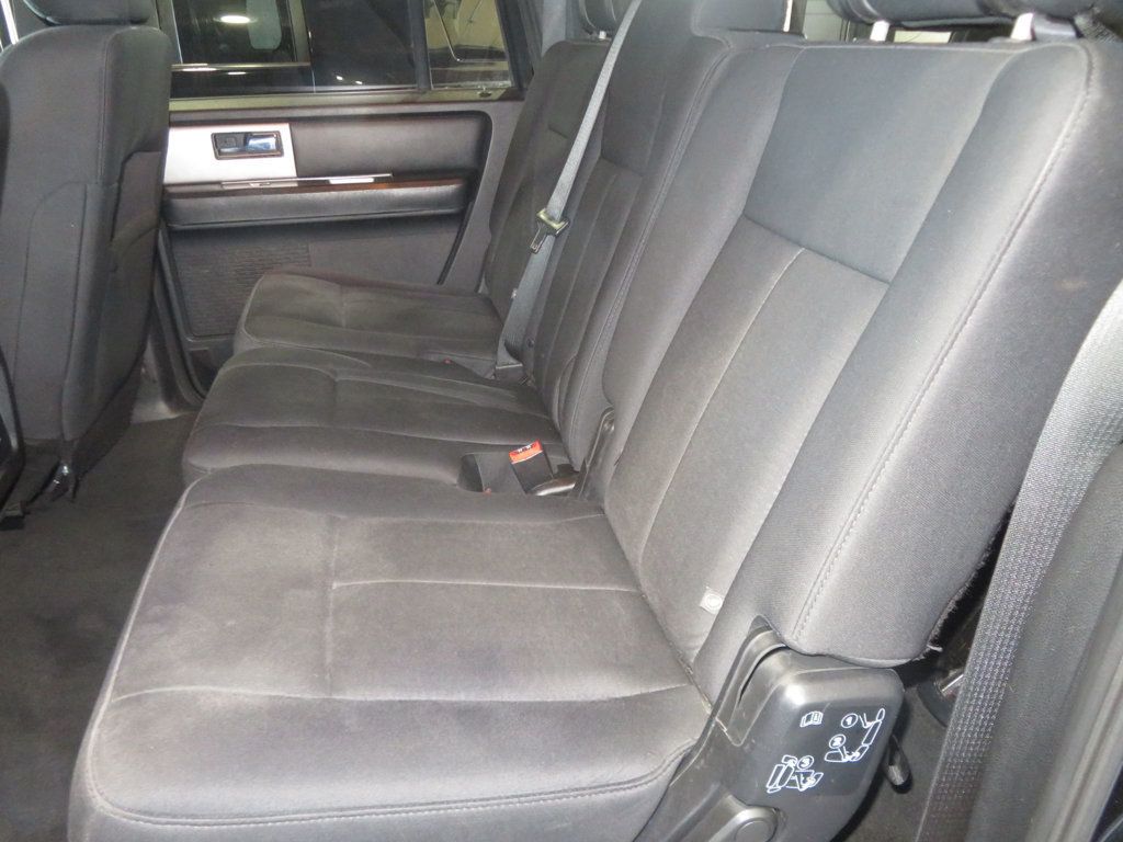 Ford Expedition EL photo 26