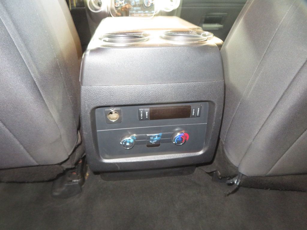 Ford Expedition EL photo 38