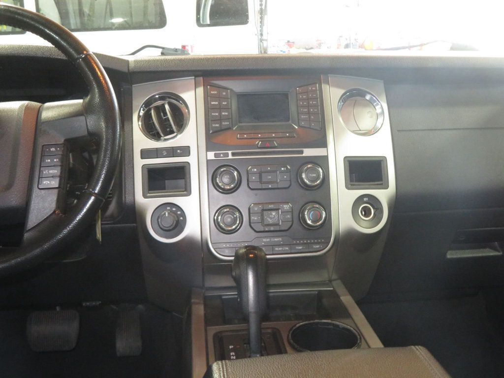Ford Expedition EL photo 41