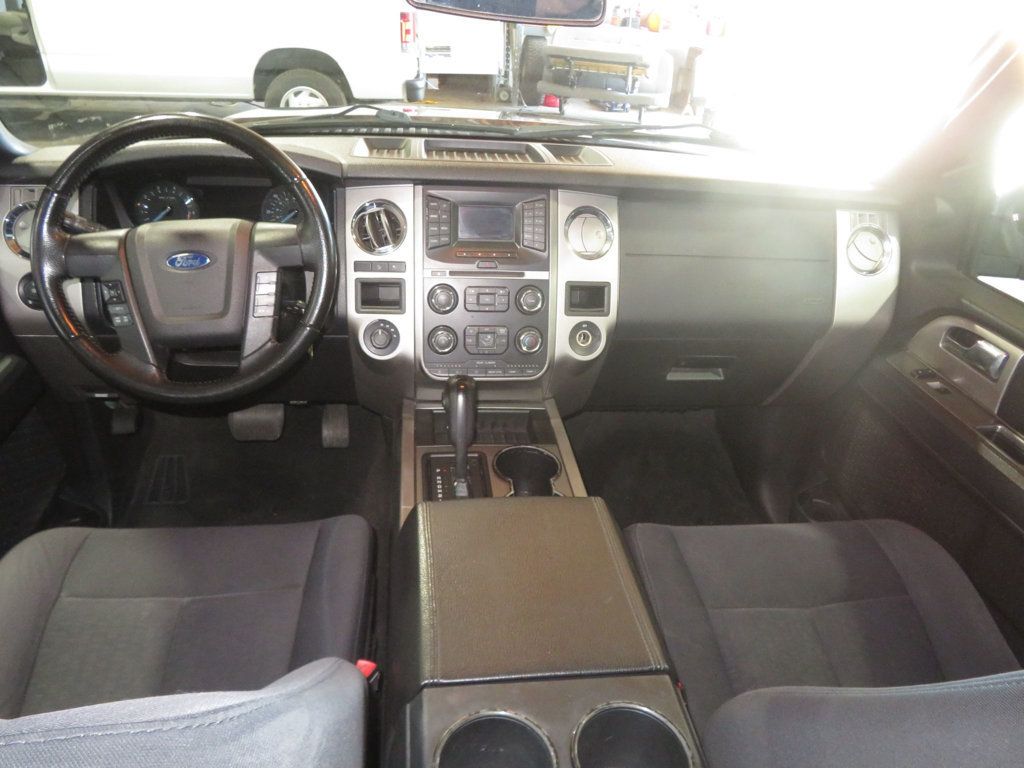 Ford Expedition EL photo 42