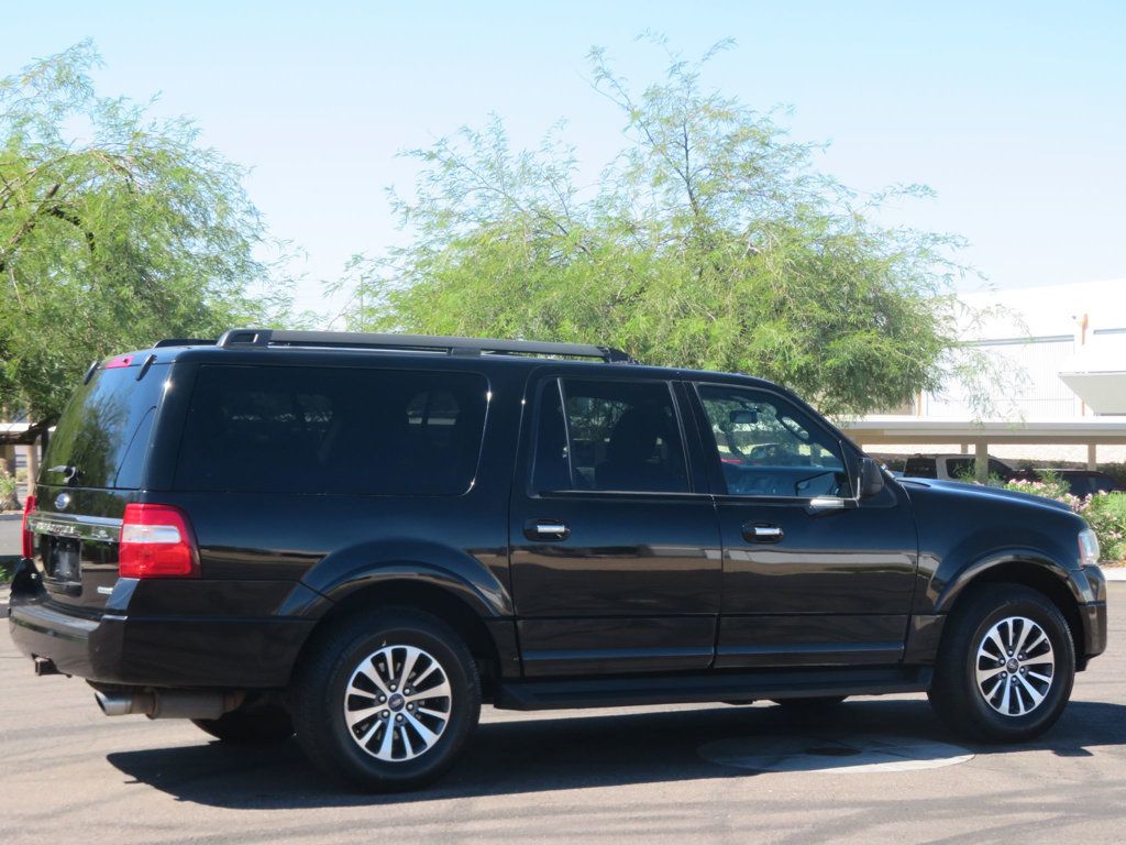 Ford Expedition EL photo 6