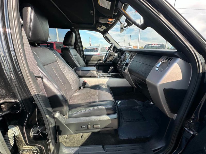 2017 Ford Expedition EL Limited 4x4 - 22921266 - 31