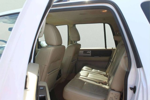 2017 Ford Expedition EL XLT 4x4 - 23022849 - 6