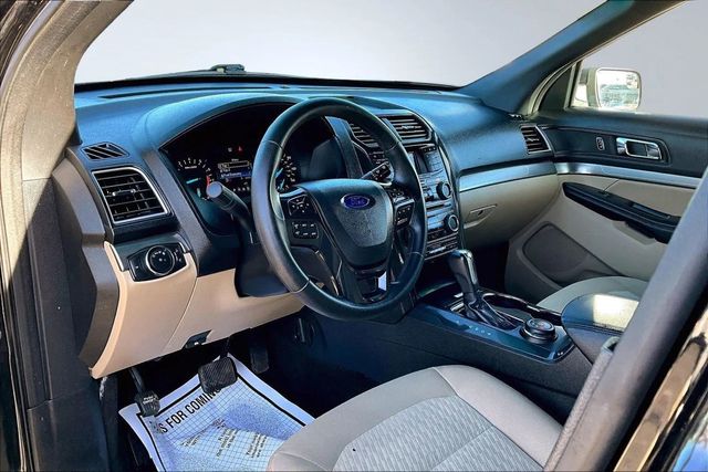2017 Ford Explorer 4WD - 22957987 - 10