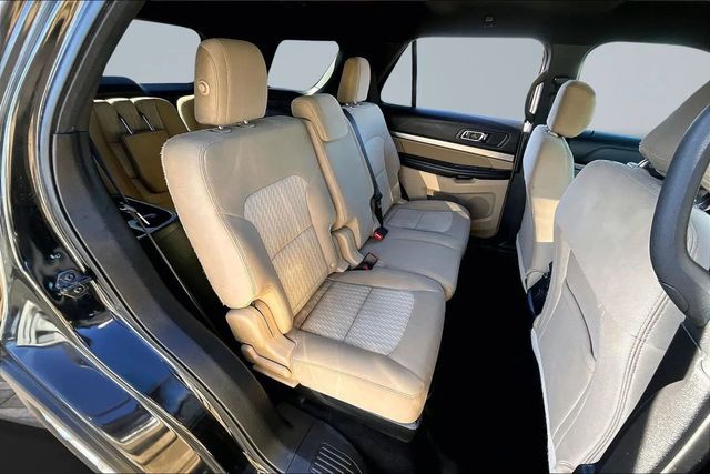 2017 Ford Explorer 4WD - 22957987 - 13