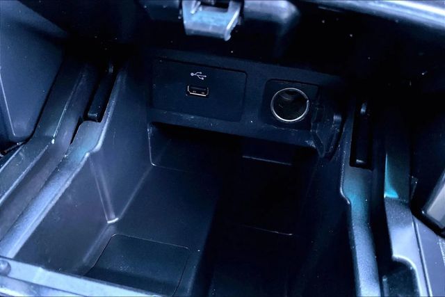 2017 Ford Explorer 4WD - 22957987 - 24