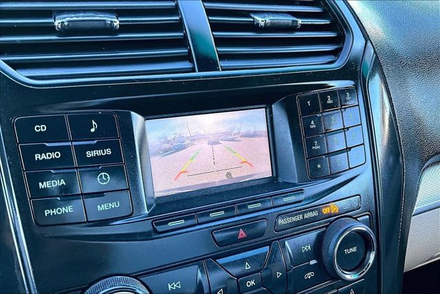 2017 Ford Explorer 4WD - 22957987 - 26