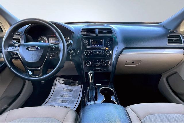 2017 Ford Explorer 4WD - 22968269 - 18