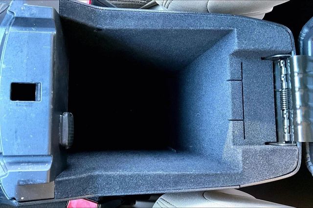 2017 Ford Explorer 4WD - 22968269 - 29