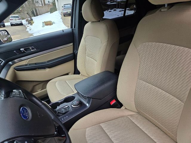 2017 Ford Explorer 4WD - 22983847 - 9